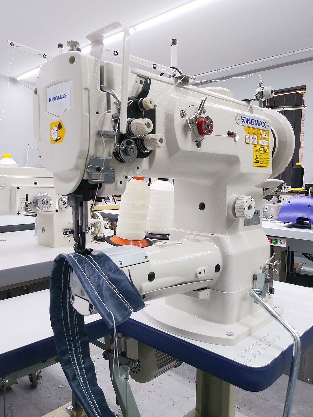 KINGMAX GC-1341-BH Cylinder Arm Walking Foot Sewing Machine BIG Hook and Bobbin