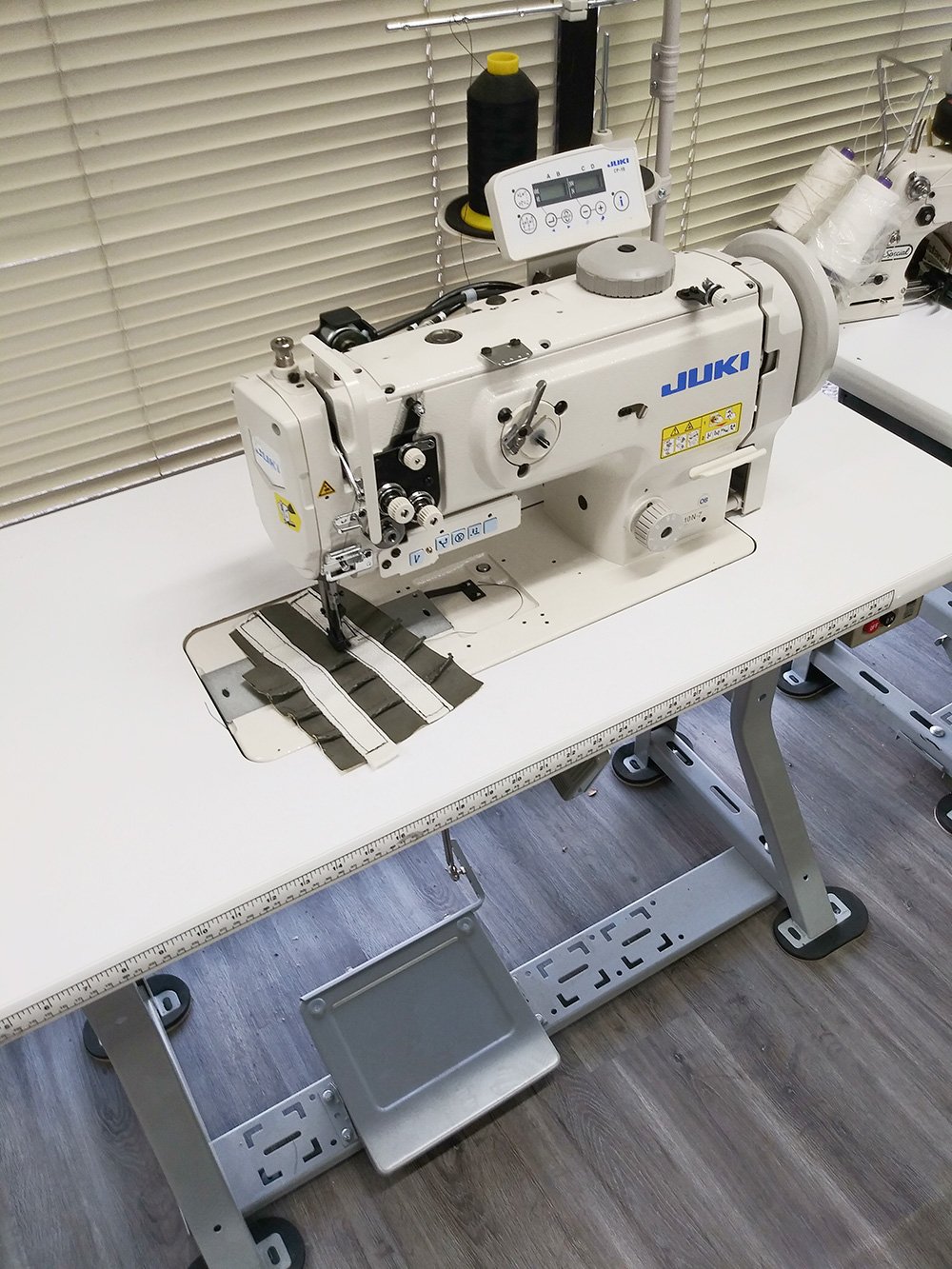 JUKI LU-1510-7 Automatic Walking Foot Sewing Machine - JUKI LU-1510-7 Automatic Walking Foot Sewing Machine