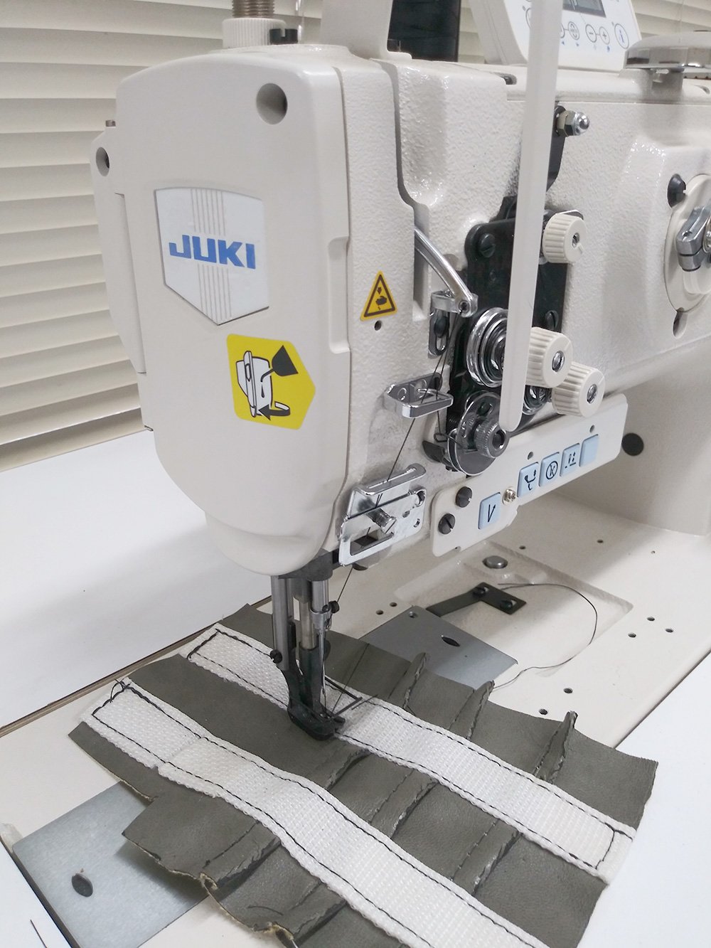 JUKI LU-1510-7 Automatic Walking Foot Sewing Machine - JUKI LU-1510-7 Automatic Walking Foot Sewing Machine